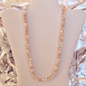 Necklace White and Beige